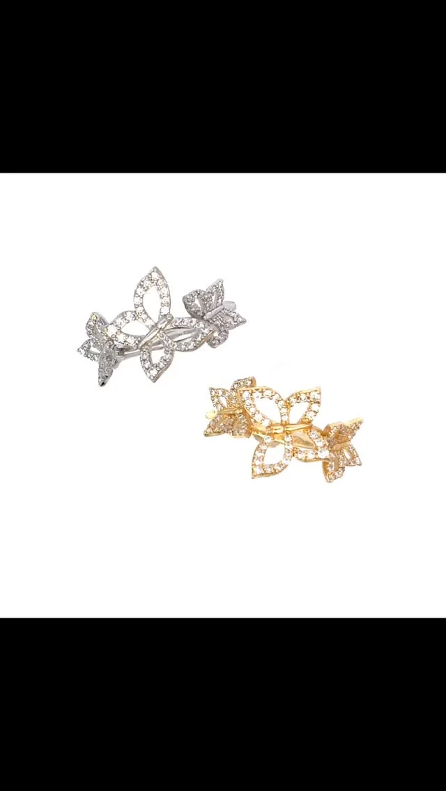 K18WG ダイヤモンド リング
0.40ct

K18 ダイヤモンド リング
0.40ct
 
いまや定番であり人気のバタフライ🦋モチーフ😊
蛹から美しい蝶に変化していくことから、美や成長、生まれ変わりの意味があるそうです。
華やかさとさりげない可愛らしさがあるバタフライモチーフは何歳になっても可愛い物が好き、綺麗でいたい、そんな女性にピッタリです😊

《金・プラチナ製品買取》
使わなくなったネックレス、壊れたリングなど地金製品を高額査定で買い取り致します。 宝石の買取もご相談下さい。

《毛皮・宝石下取り》
使わなくなった毛皮製品、宝石をお支払いの一部にご利用いただけます。

#ダイヤモンド 
#ラグジュアリー 
#銀座 
#銀座6丁目 
#交詢ビル 
#jewery 
#diamond 
#ginza 
#ginza6 
#ginzasix
#買取 
#買取り