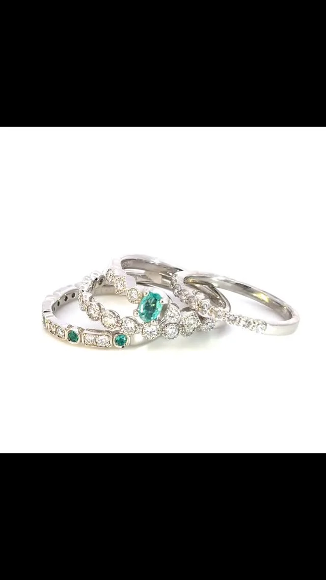 （右から）
Pt ダイヤモンド リング
0.30ct

Pt パライバトルマリン リング
0.163ct D0.130ct

Pt ダイヤモンド リング
0.54ct

Pt パライバトルマリン リング
0.10ct D0.14ct

人気のパライバトルマリンですが、このような細めなリングで重ね付けなとしても可愛いです😊

《金・プラチナ製品買取》
使わなくなったネックレス、壊れたリングなど地金製品を高額査定で買い取り致します。 宝石の買取もご相談下さい。

《毛皮・宝石下取り》
使わなくなった毛皮製品、宝石をお支払いの一部にご利用いただけます。

#ダイヤモンド 
#サファイア 
#カラーチェンジサファイア 
#ラグジュアリー 
#銀座 
#銀座6丁目 
#交詢ビル 
#jewery 
#diamond 
#saphire 
#ginza 
#ginza6 
#ginzasix
#買取 
#買取り