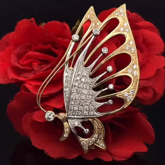 PT/K18 ダイヤモンド ブローチ
1.320ct

大胆で優雅、繊細で華やか、自信と気品、それら全てを感じさせる逸品です✨

《金・プラチナ製品買取》
使わなくなったネックレス、壊れたリングなど地金製品を高額査定で買い取り致します。 宝石の買取もご相談下さい。

《毛皮・宝石下取り》
使わなくなった毛皮製品、宝石をお支払いの一部にご利用いただけます。

#ダイヤモンド 
#ラグジュアリー 
#銀座 
#銀座6丁目 
#交詢ビル 
#jewery 
#diamond 
#ginza 
#買取 
#買取り